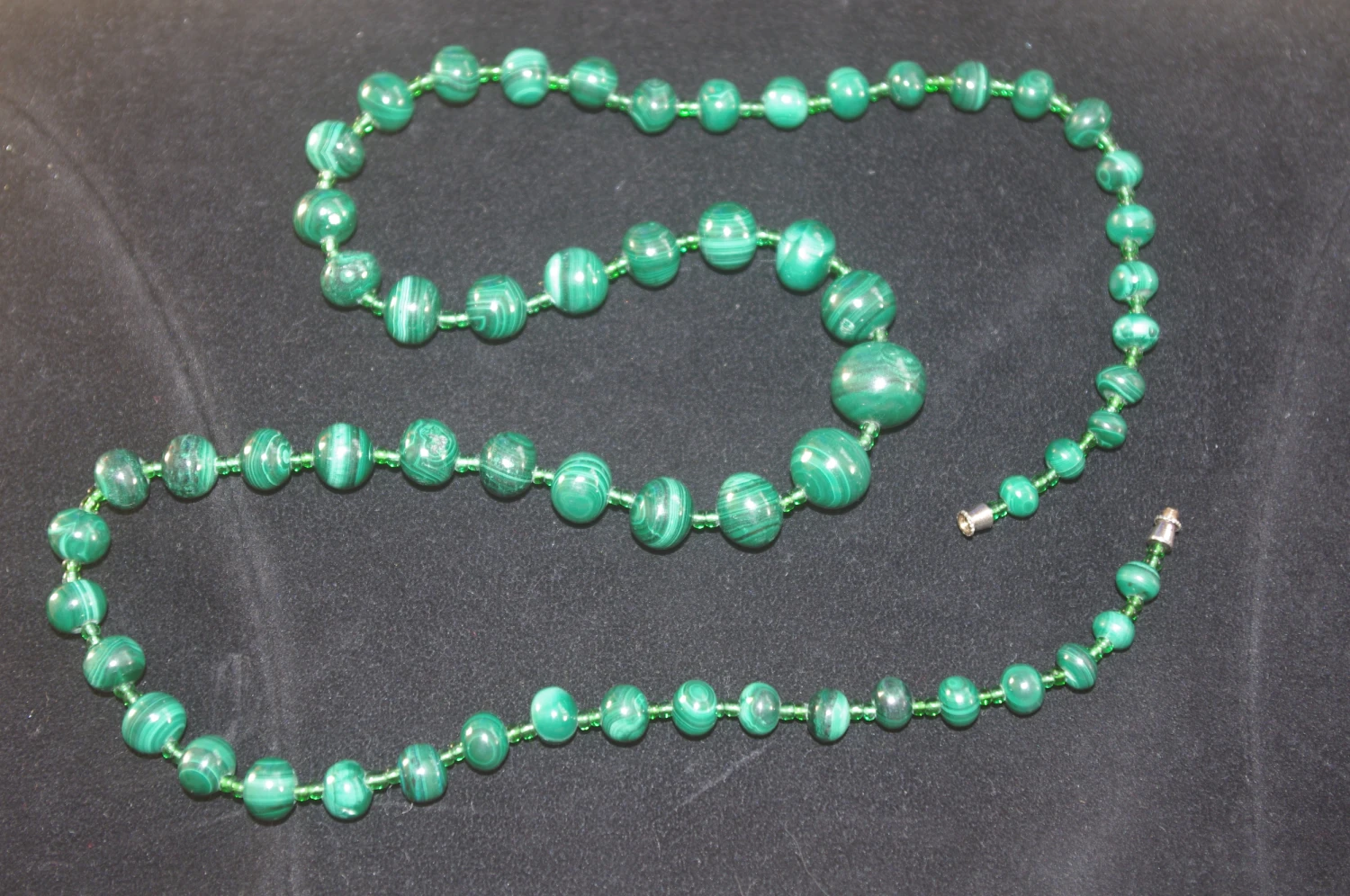 Collier Malachite Perles En Pierre Naturelle Vintage 8 Collier Malachite Perles En Pierre Naturelle Vintage – Image 6