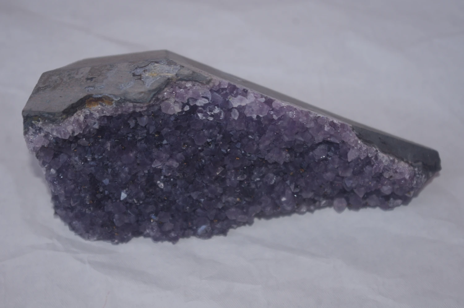 Géode Améthyste De 781 Gr 7 Géode Améthyste De 781 Gr – Image 5