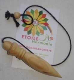 Pendule En Bois Égyptien