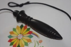 Pendule Des Pyramides De Thot En Bois Iroko Teinté Noir Gravé Plombé 9 Pendule Des Pyramides De Thot En Bois Iroko Teinté Noir Gravé Plombé -Magasin D'accessoires Sélectionnés pendule thot iroko teinte grave plombe etoileharmonie 3660341078235