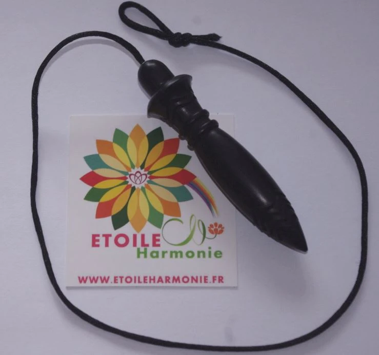 Pendule Des Pyramides De Thot En Bois Iroko Teinté Noir Gravé Plombé 4 Pendule Des Pyramides De Thot En Bois Iroko Teinté Noir Gravé Plombé – Image 2